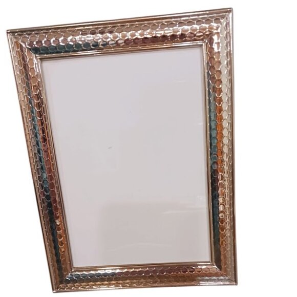 Sheffield Home Silver Tone Metal Honeycomb Texture 5x7 Photo Frame - Picture 1 of 7